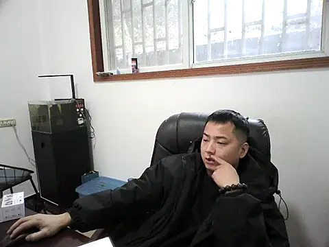 Snapshot of lz000254 chatting on 12-05-25, 08:45 lz000254 online show from 12-05-25, 08:45