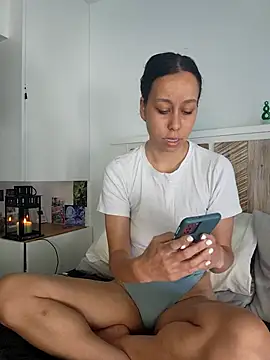 Maeveleigh xo online show from 01-06-26, 08:45