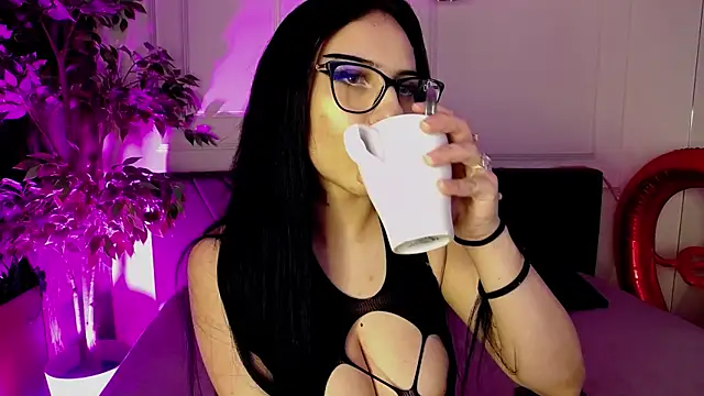 Snapshot of RavenFoxxy chatting on 02-27-26, 06:02 RavenFoxxy online show from 02-27-26, 06:02