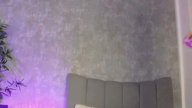 Snapshot of LucyRayy chatting on 02-11-26, 08:03 LucyRayy online show from 02-11-26, 08:03