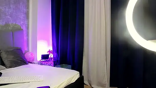 Snapshot of LucyRayy chatting on 02-26-26, 08:30 LucyRayy online show from 02-26-26, 08:30