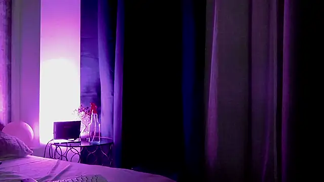 Snapshot of LucyRayy chatting on 02-28-26, 07:48 LucyRayy online show from 02-28-26, 07:48