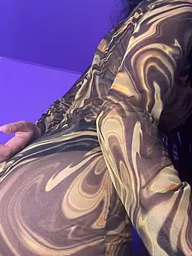 Snapshot of VanneGoddess chatting on 02-07-26, 03:10 VanneGoddess online show from 02-07-26, 03:10