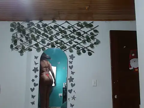 Andreaebony online show from 12-20-25, 01:18