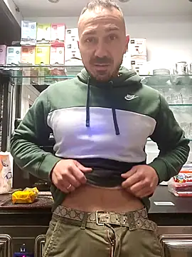 Snapshot of kunzpl chatting on 12-01-25, 03:50 kunzpl online show from 12-01-25, 03:50