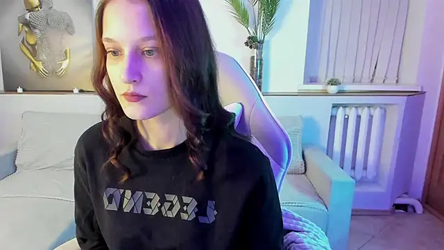 KrisDoeil online show from 12-17-25, 02:28