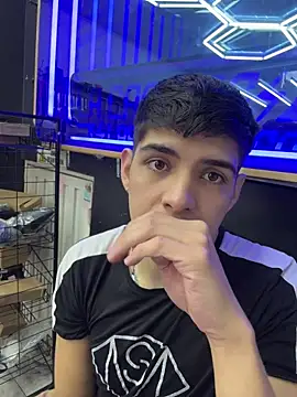 Johan stick online show from 12-05-25, 05:09