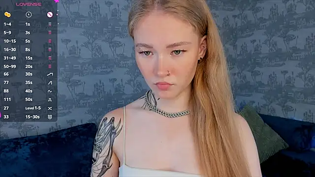 Snapshot of MaireLanda chatting on 06-23-26, 04:10 MaireLanda online show from 06-23-26, 04:10