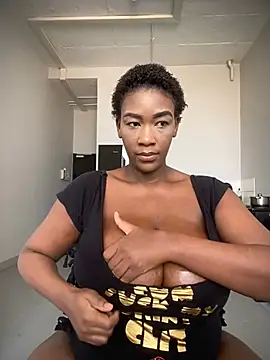 GiantClithpee online show from 02-28-25, 08:31