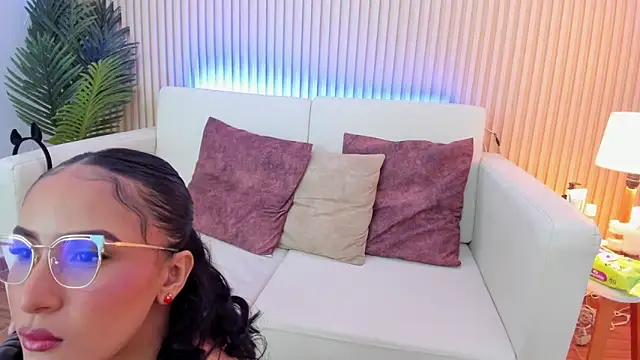 Samantha luv  online show from 12-16-25, 12:48