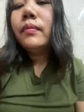 Snapshot of kukunightgirl chatting on 12-21-25, 07:43 kukunightgirl online show from 12-21-25, 07:43