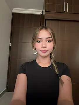 Snapshot of abbymnd1 chatting on 03-30-26, 10:00 abbymnd1 online show from 03-30-26, 10:00