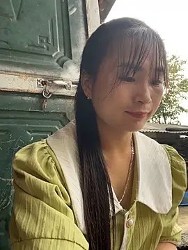 Snapshot of Maiphu34 chatting on 04-20-26, 02:03 Maiphu34 online show from 04-20-26, 02:03