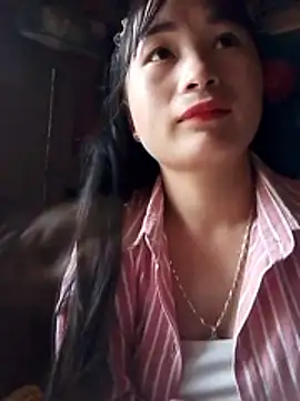 Snapshot of Maiphu34 chatting on 05-23-26, 11:53 Maiphu34 online show from 05-23-26, 11:53