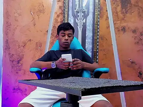 Snapshot of black_sweethot chatting on 12-02-25, 04:07 black sweethot online show from 12-02-25, 04:07