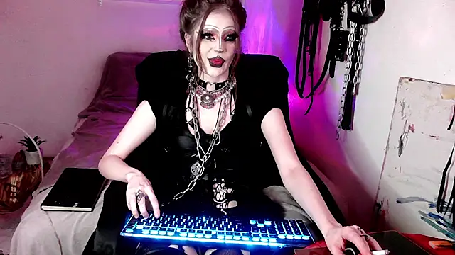 EmpressMorrigan online show from 03-08-26, 02:43