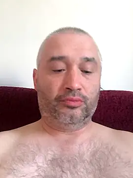 Olomoucak1982 online show from 05-05-26, 04:26
