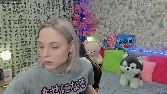 Gina Gina love online show from 06-04-26, 03:12