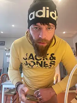 Snapshot of Bigdaad92 chatting on 03-24-26, 07:57 Bigdaad92 online show from 03-24-26, 07:57