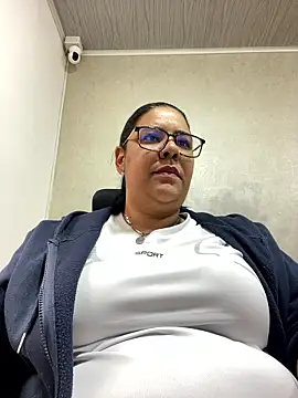 Carameloswing1 online show from 01-15-26, 01:48