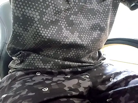 Snapshot of kaizer826 chatting on 12-14-25, 11:15 kaizer826 online show from 12-14-25, 11:15