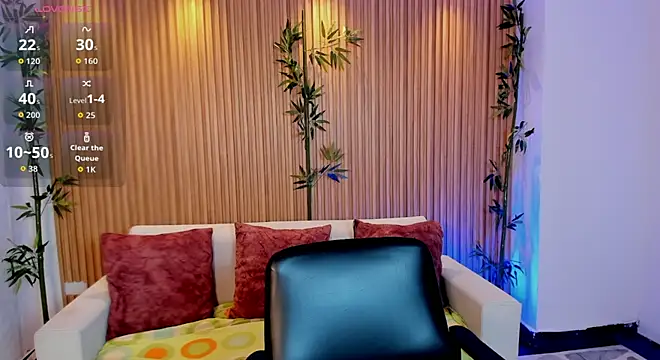 TiffanyHoustton online show from 03-31-26, 11:54