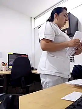 Valeria montana  online show from 03-02-26, 11:50