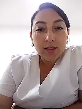Snapshot of Valeria_montana_ chatting on 06-23-26, 05:55 Valeria montana online show from 06-23-26, 05:55
