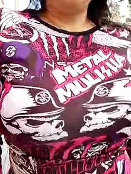 Snapshot of Valeria_montana_ chatting on 06-29-26, 10:32 Valeria montana online show from 06-29-26, 10:32