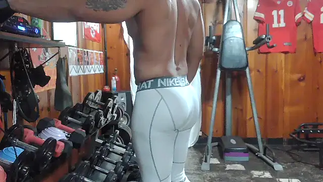 Black-Silver-Fox online show from 04-10-26, 11:53