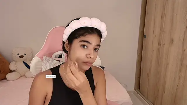 phia carter online show from 04-18-26, 01:42