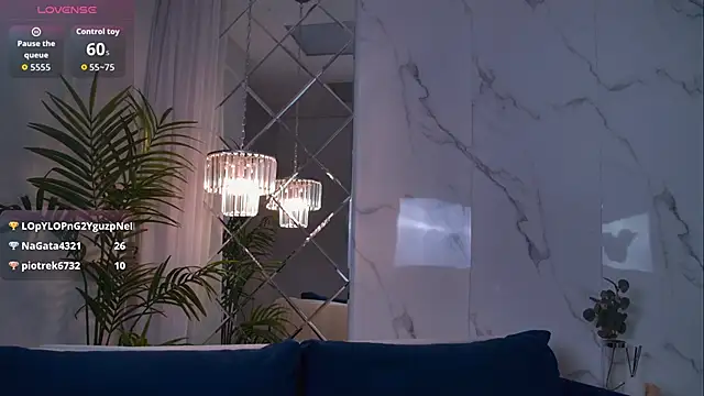 LisaDeviss online show from 01-18-26, 09:57