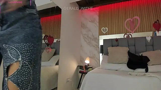 Snapshot of gerald_withe chatting on 02-12-26, 12:00 gerald withe online show from 02-12-26, 12:00