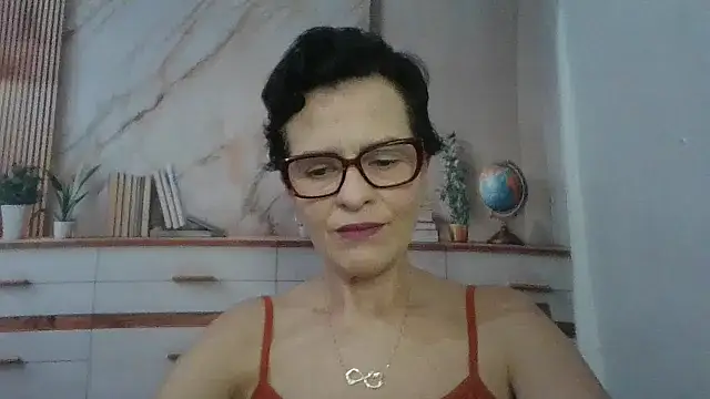 Snapshot of Luna-Hot0802 chatting on 03-06-26, 01:18 Luna-Hot0802 online show from 03-06-26, 01:18