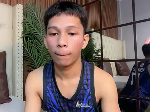 TheBoyAboveYou online show from 05-30-26, 12:41