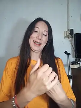 Snapshot of Cristal_azul777 chatting on 06-18-26, 01:50 Cristal azul777 online show from 06-18-26, 01:50