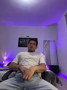 williamsmiiths16 online show from 05-06-26, 11:37