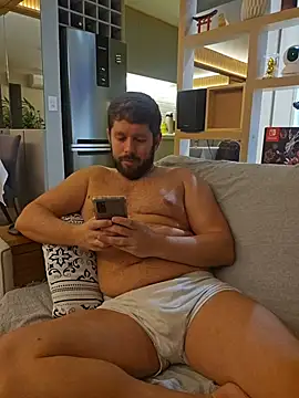 Snapshot of RipMyUnderwear chatting on 05-08-26, 01:00 RipMyUnderwear online show from 05-08-26, 01:00