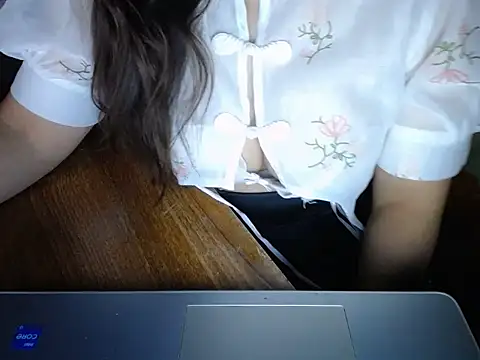 maian love online show from 12-17-25, 07:31