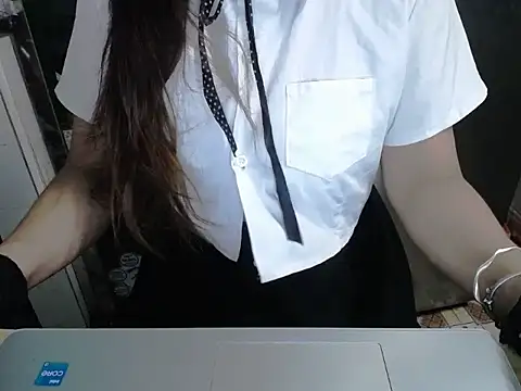 Snapshot of maian_love chatting on 06-02-26, 06:43 maian love online show from 06-02-26, 06:43