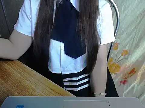 Snapshot of maian_love chatting on 07-11-26, 05:59 maian love online show from 07-11-26, 05:59