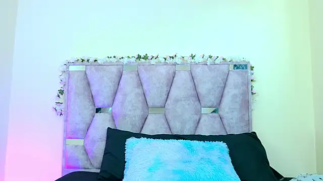 iris and damian online show from 03-22-26, 05:27