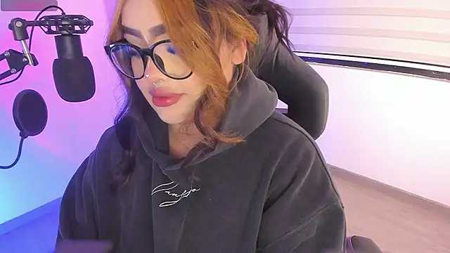 asheryn online show from 01-08-26, 01:19