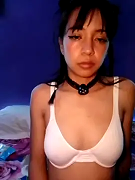 Snapshot of Honey_bun06 chatting on 07-10-26, 06:07 Honey bun06 online show from 07-10-26, 06:07