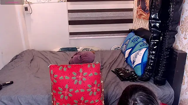 Snapshot of sheenavi chatting on 07-20-26, 03:36 sheenavi online show from 07-20-26, 03:36