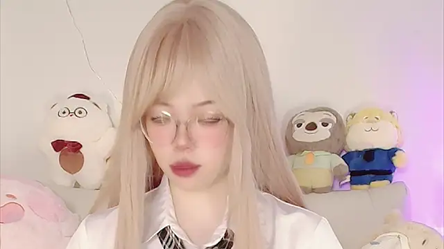 Miyeoonn online show from 01-13-26, 02:39