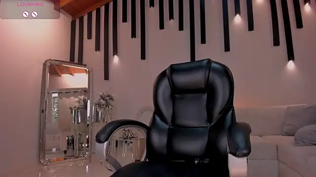 ChloeManson online show from 02-05-25, 08:46