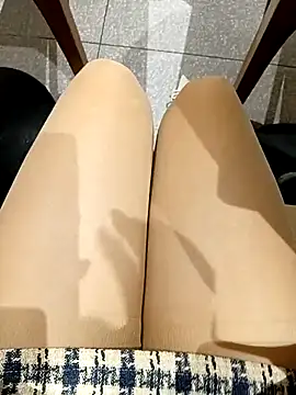 Baby-Linh online show from 01-09-26, 04:04