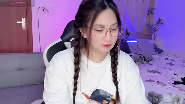 Ni-Ni 2K online show from 07-18-26, 03:54