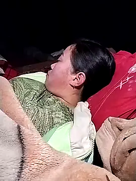 AlilaK2 online show from 12-17-25, 01:50